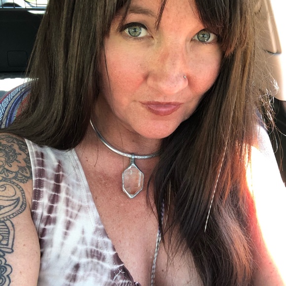 Meet your Posher, Cory - Picture 4 of 5